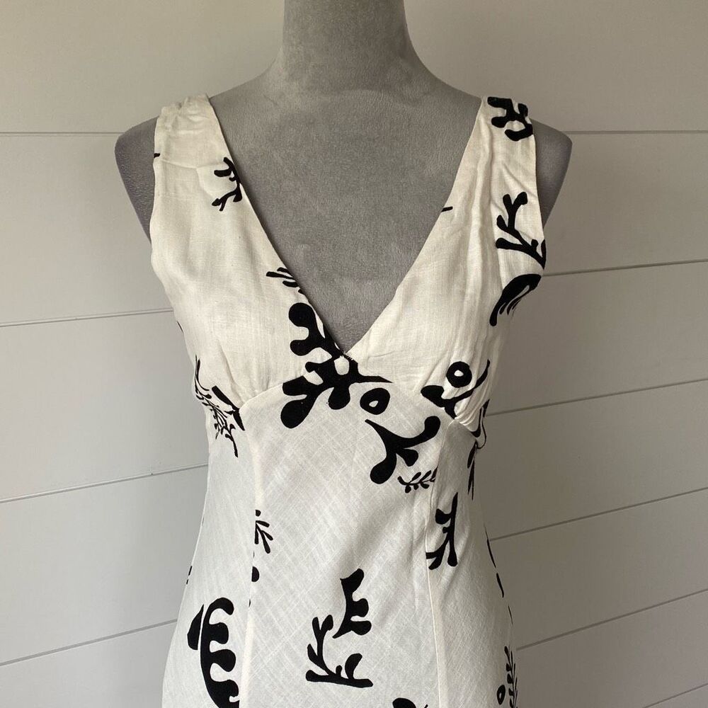 PAPER HEART Linen Blend Black Leaf Print White Maxi Dress Size M 
NWT/002 - Picture 5 of 15
